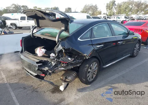 2017 Hyundai Sonata Limited z USA, uszkodzony, nr VIN 5NPE34AF5HH553555